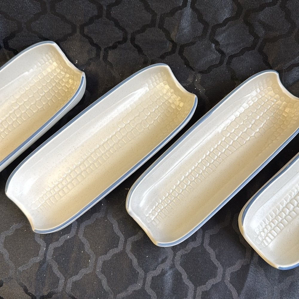 Pfaltzgraff yorktown corn on the cob dishes set of four